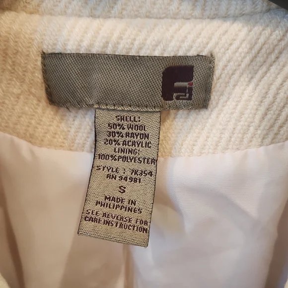 Elegant Cream Women's Coat, Size Small - Picture 2 of 9